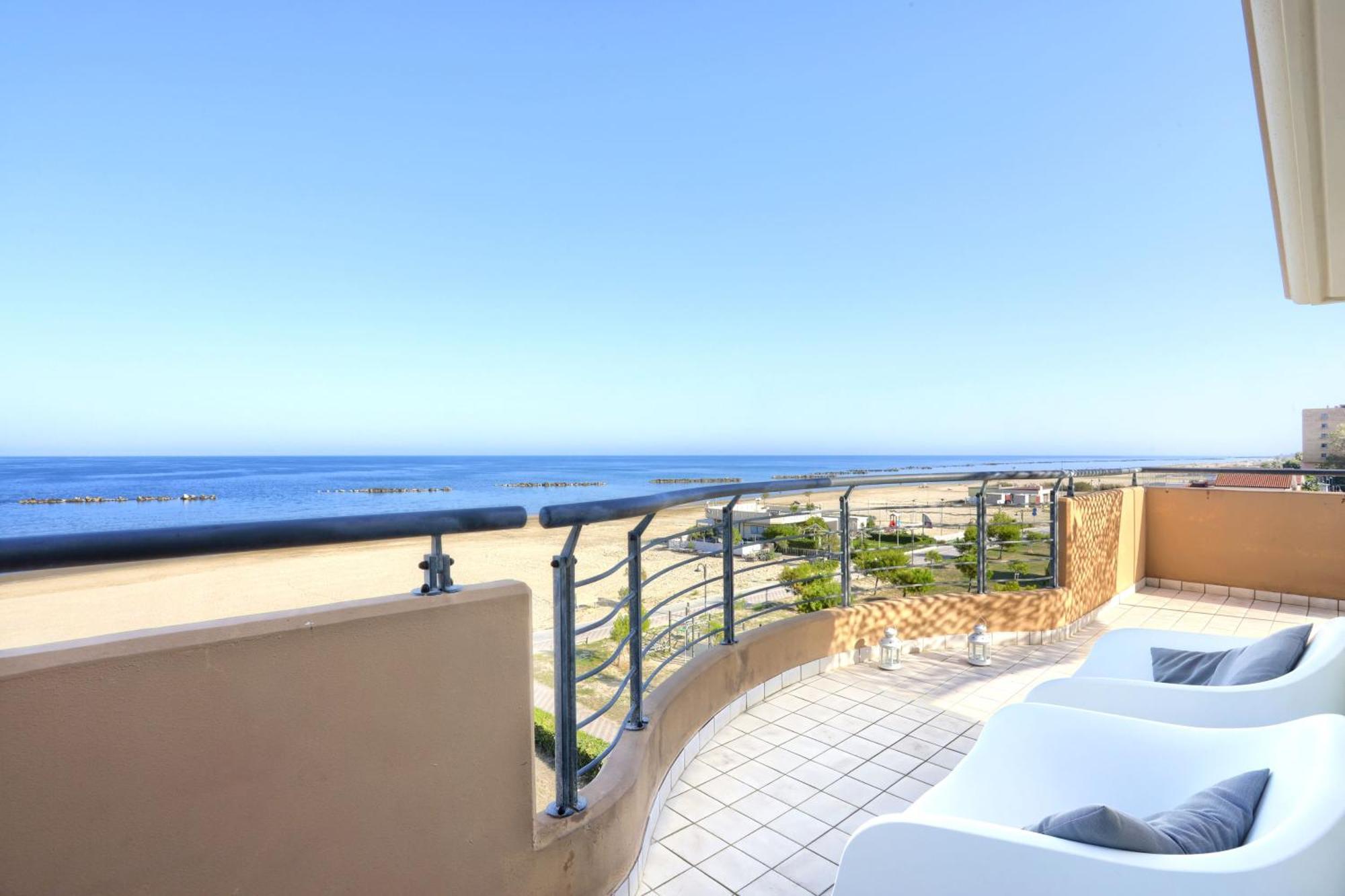 Mazzarosa Residence Розето-дельи-Абруцци Экстерьер фото